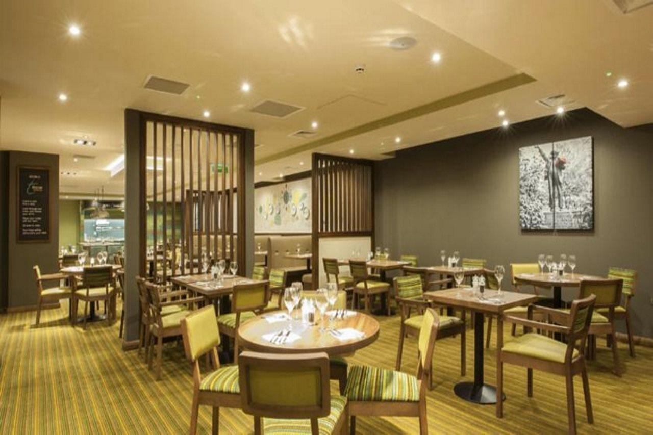 Premier Inn London Holborn Bagian luar foto