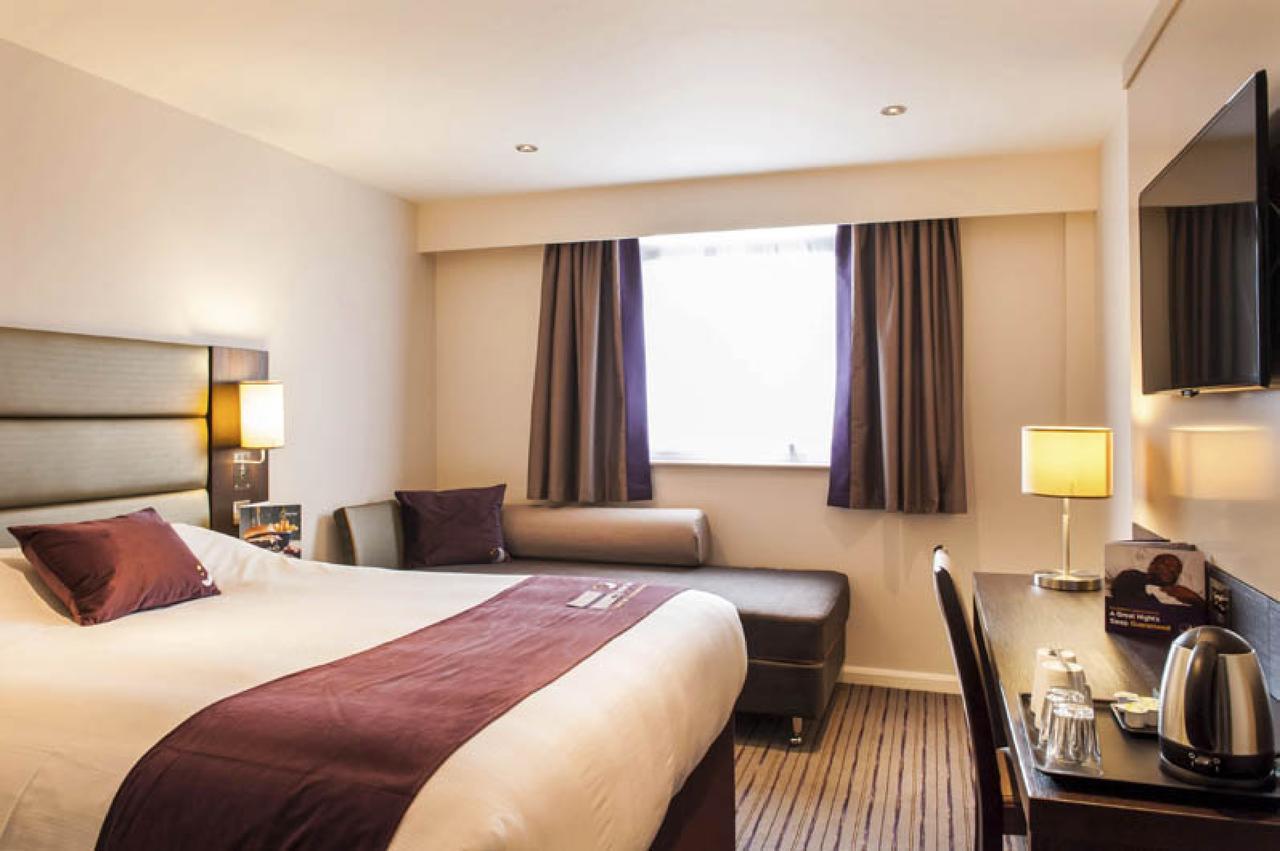 Premier Inn London Holborn Bagian luar foto